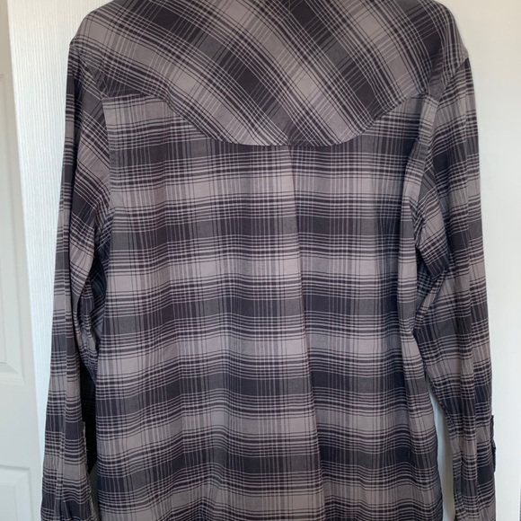 Men’s Adidas button up shirt - Picture 3 of 6